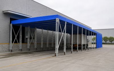 佛山某大型物流园区 12000m² 推拉式伸缩篷 - 全景主图 缩略图